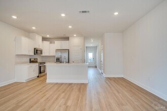 2495 Cliff Hollow Cir in Gulf Breeze, FL - Building Photo - Building Photo