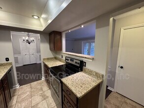 5025 Hillsboro Pike in Nashville, TN - Building Photo - Building Photo