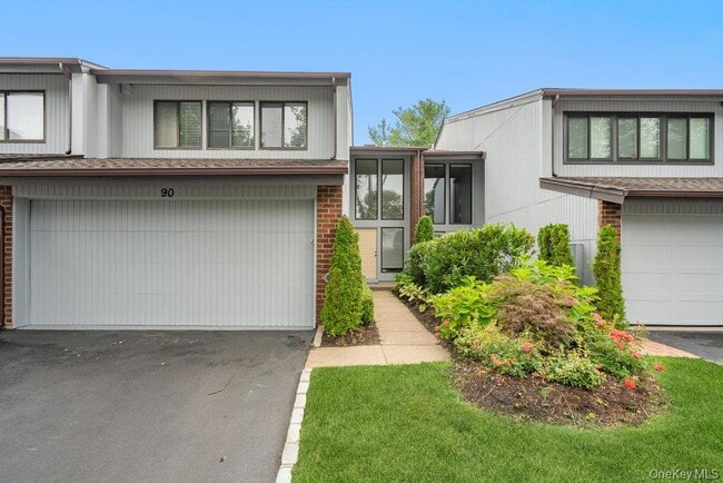 property at 90 Foxwood Dr
