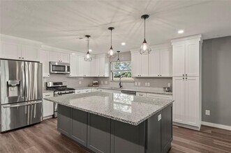 2500 Wildwood Way in Kemp, TX - Building Photo - Building Photo
