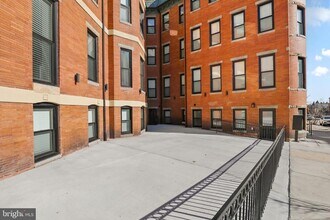 2201 Brookfield Ave in Baltimore, MD - Building Photo - Building Photo