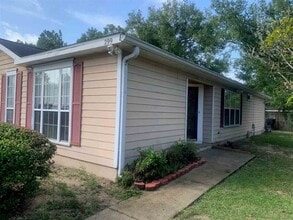 299 Wilson Green Blvd in Tallahassee, FL - Building Photo - Building Photo