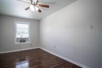 2516 Anita St photo'