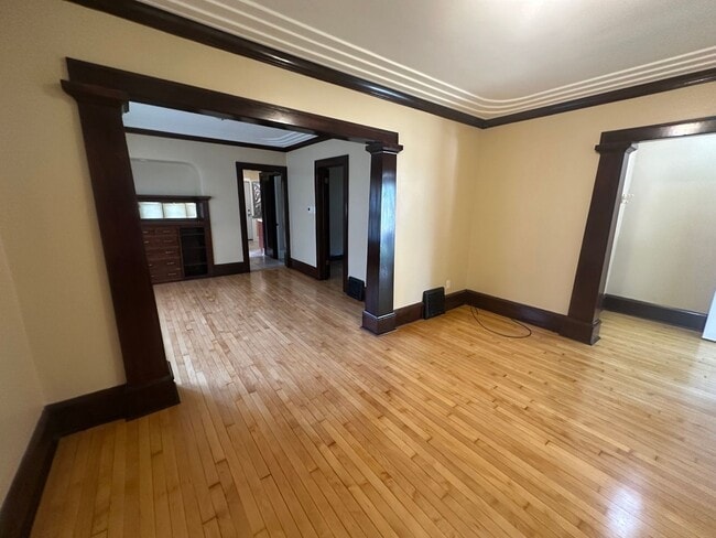 1563 S 33rd St in Milwaukee, WI - Building Photo - Building Photo
