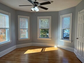 28 Paine St, Unit 2 R in Worcester, MA - Building Photo - Building Photo