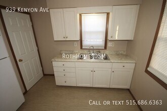 939 Kenyon Ave in Des Moines, IA - Building Photo - Building Photo
