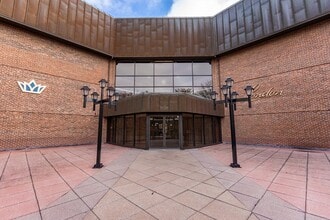 404 Paradise Rd in Swampscott, MA - Building Photo - Building Photo