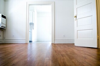 836 S Burlington Ave, Unit 4 in Los Angeles, CA - Foto de edificio - Building Photo