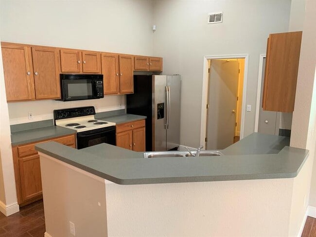 2021 Palmetto Pine Ln in Orlando, FL - Building Photo - Building Photo
