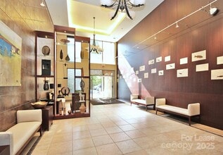 701 Royal Ct in Charlotte, NC - Building Photo - Building Photo