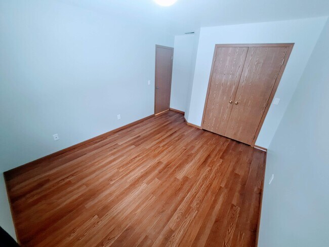 240 N School St, Unit 250 in Diamond, IL - Building Photo - Building Photo