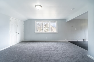 4905 Biddulph Ave in Cleveland, OH - Building Photo - Building Photo