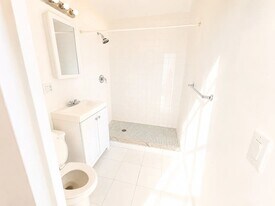 476 Jefferson St in Brooklyn, NY - Building Photo