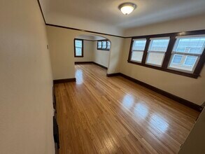 2641 N 61st St, Unit 2641 in Milwaukee, WI - Building Photo - Building Photo