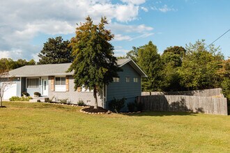 417 Forest Glen Dr in Chattanooga, TN - Building Photo - Building Photo