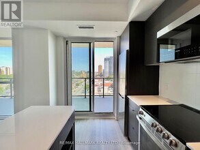 2369-2369 Danforth Ave in Toronto, ON - Building Photo - Building Photo