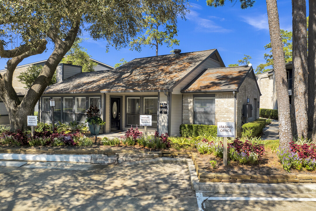 MAA Cypresswood in Spring, TX - Building Photo