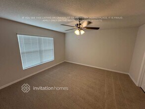 10831 Hidden Banks Gln in Parrish, FL - Building Photo - Building Photo
