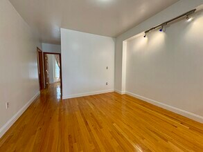 49 Dwight St, Unit 2 in Boston, MA - Building Photo - Building Photo