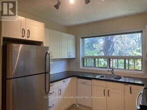 133 Dunn Ave in Toronto, ON - Building Photo - Building Photo