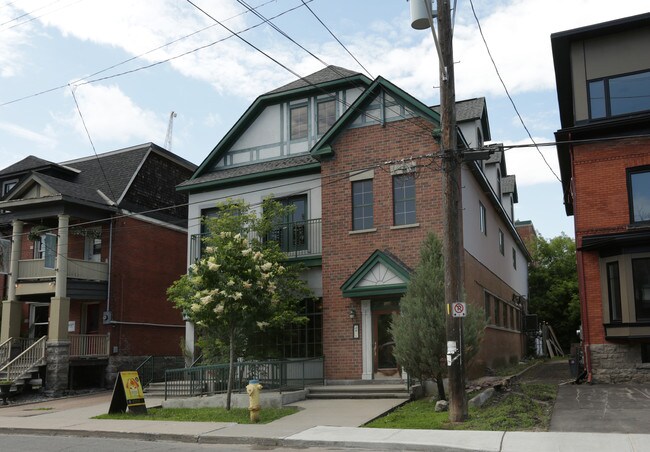 99 4th Ave in Ottawa, ON - Building Photo - Building Photo