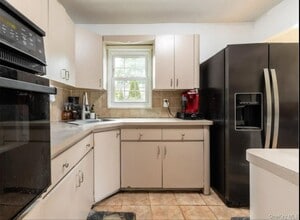 2207 Willow St in Wantagh, NY - Building Photo - Building Photo