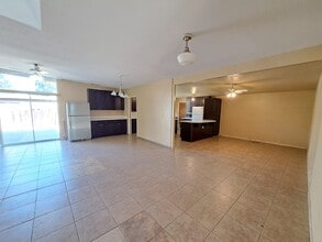 1312 Toyon Plz in Davis, CA - Building Photo - Building Photo