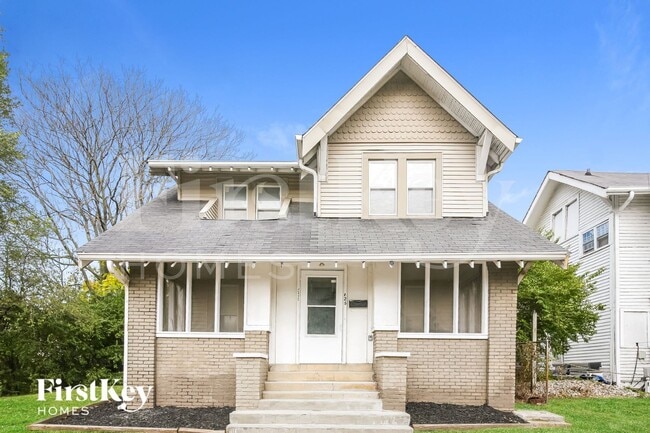 property at 626 E 25th St