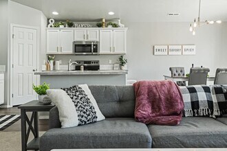 17541 Mountain Springs Ave in Nampa, ID - Building Photo - Building Photo