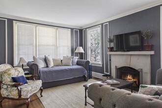 633 College St, Unit 633 A in Macon, GA - Foto de edificio - Building Photo