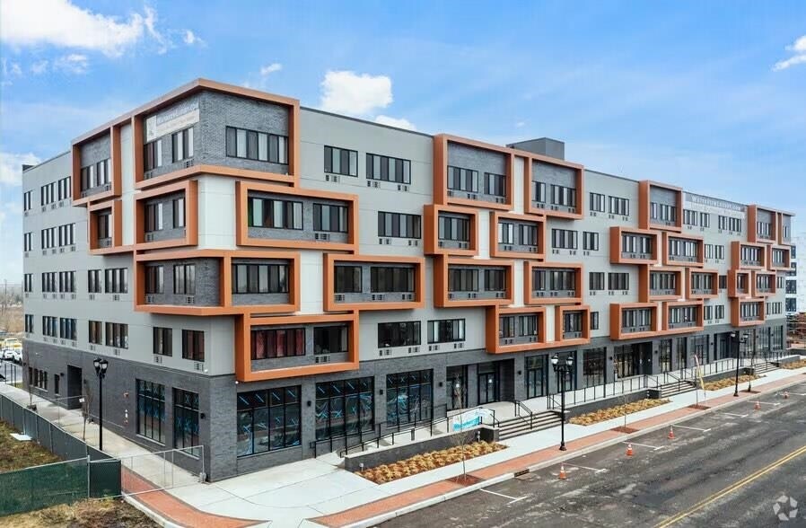 1 Flagship St in Bayonne, NJ - Building Photo