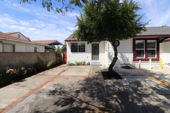 property at 9341 Varna Ave