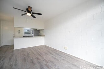 45-697-697 Kamehameha Hwy in Kaneohe, HI - Foto de edificio - Building Photo