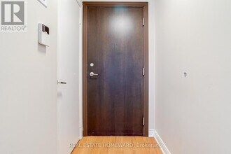 25 Viking Ln in Toronto, ON - Building Photo - Building Photo