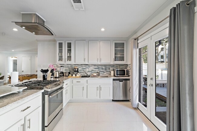 property at 1825 Locksford St