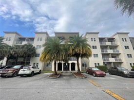 11040 SW 196th St in Miami, FL - Building Photo