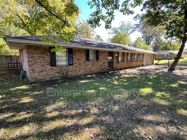 4450 Tena Dr in Memphis, TN - Building Photo - Building Photo