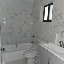 14710 NE 5th Ct in Miami, FL - Building Photo - Building Photo