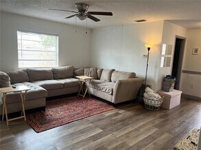 2103 W Cherry St in Tampa, FL - Building Photo - Building Photo