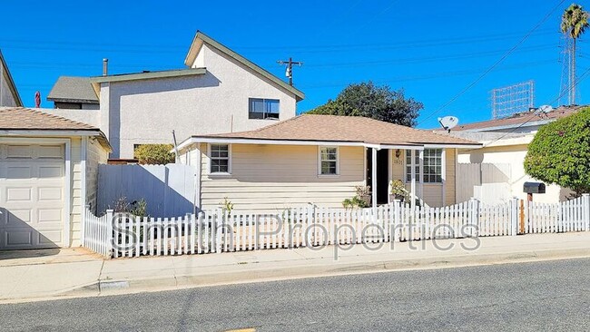 1801 Felton Ln in Redondo Beach, CA - Building Photo - Building Photo