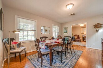 1612 Whitethorne Rd in Virginia Beach, VA - Building Photo - Building Photo