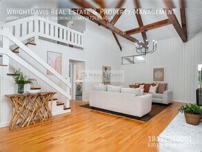 8303 N River Oaks Ct in Tampa, FL - Building Photo - Building Photo