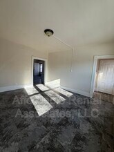 1817 S 16th St in Milwaukee, WI - Building Photo - Building Photo