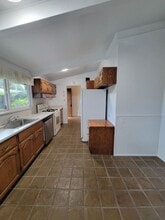 1718 Oakmead Dr in Concord, CA - Building Photo - Building Photo