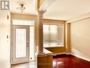 406 Black Dr in Milton, ON - Building Photo - Building Photo