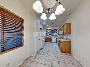 2852 E Devon Ct in Gilbert, AZ - Building Photo - Building Photo