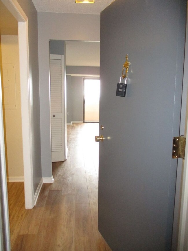 1301 N Courthouse Rd in Arlington, VA - Building Photo - Building Photo