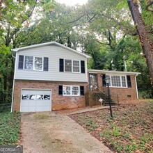 609 Bonnie Dell Dr in Marietta, GA - Building Photo - Building Photo