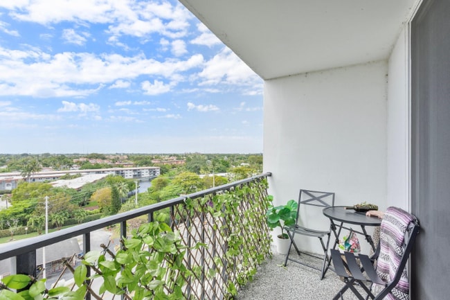 1800 N Andrews Ave in Fort Lauderdale, FL - Foto de edificio - Building Photo