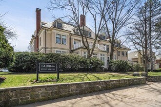 100 Pond St, Unit 6 in Boston, MA - Building Photo - Building Photo
